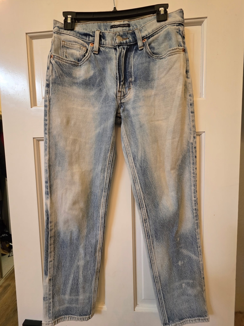 Lucky Brand Jeans, Classic Straight Fit, Light Wash, Approx Size 28 Waist